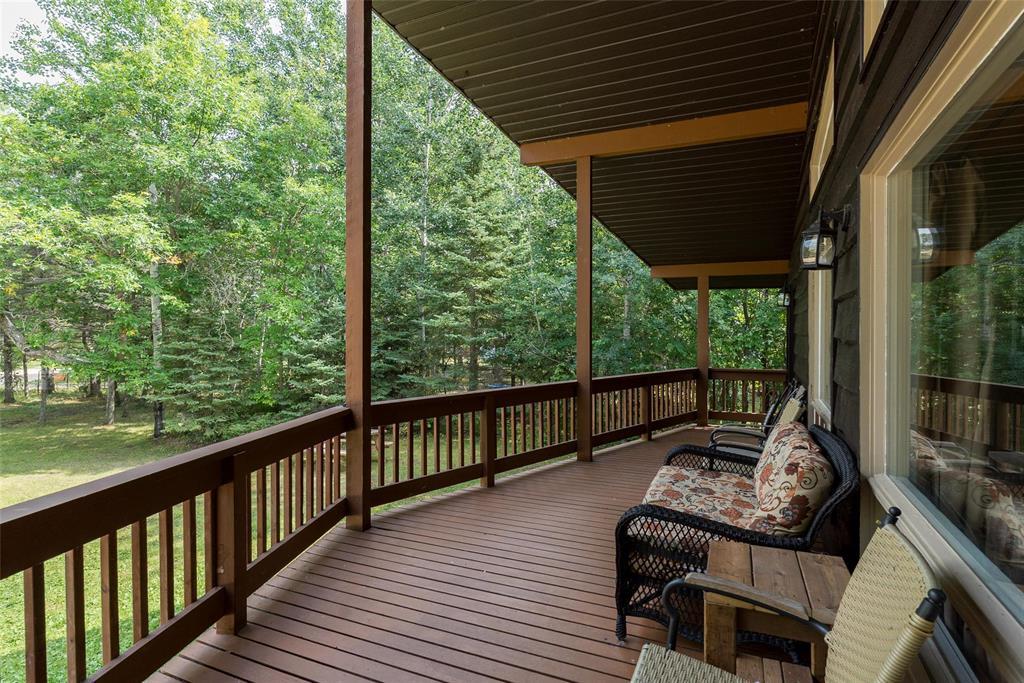 42 Colleen Avenue Property Photo 5