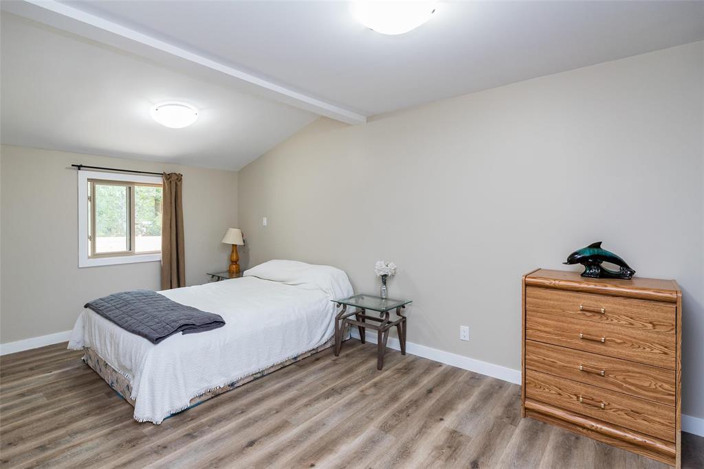 42 Colleen Avenue Property Photo 37