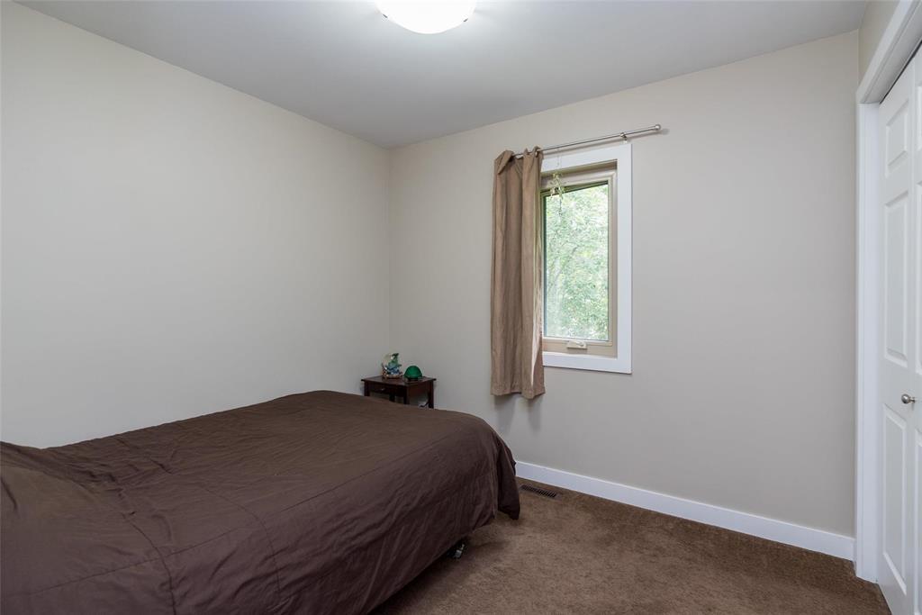 42 Colleen Avenue Property Photo 41