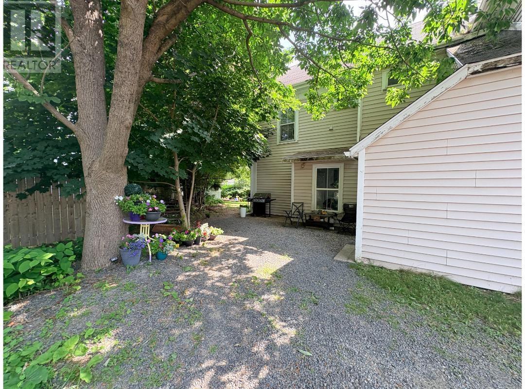 31 Prince Street Property Photo 11
