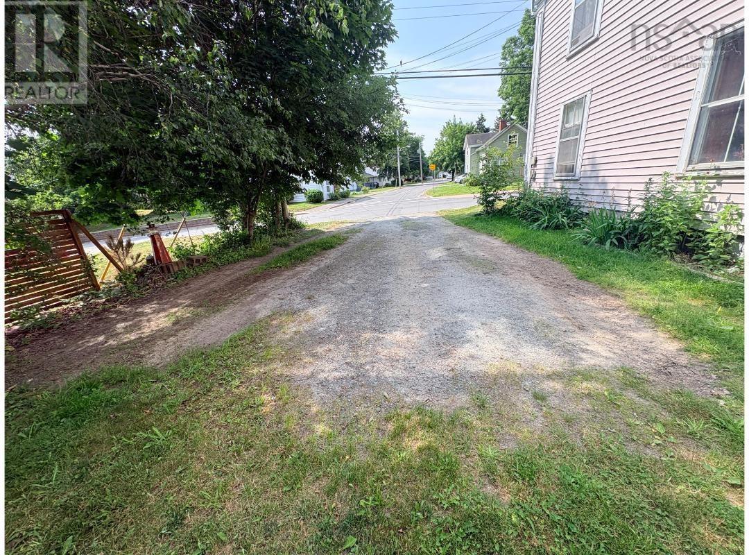 31 Prince Street Property Photo 18