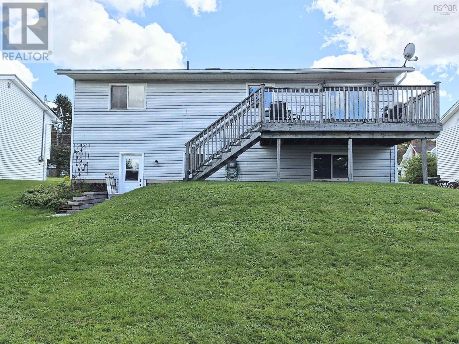 48 Townshend Avenue Property Photo 6