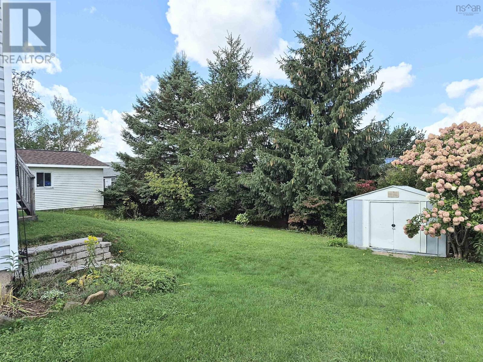 48 Townshend Avenue Property Photo 7