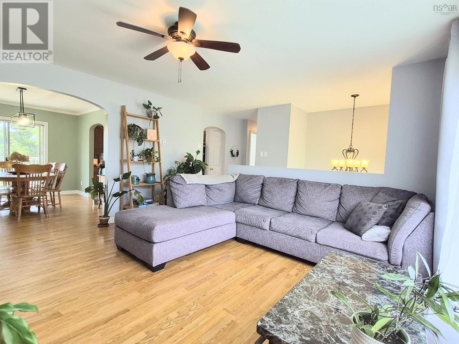 48 Townshend Avenue Property Photo 17