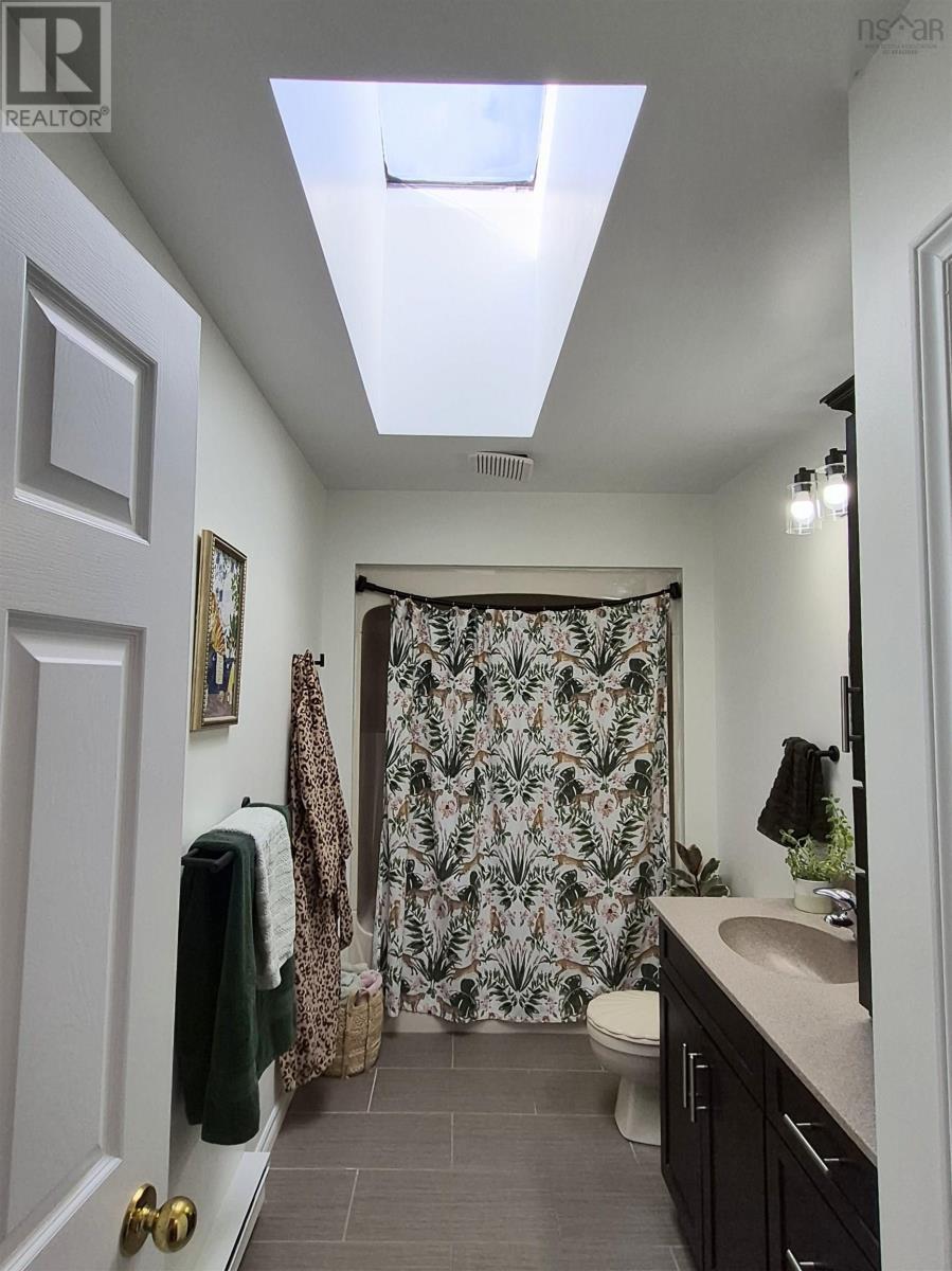 48 Townshend Avenue Property Photo 21