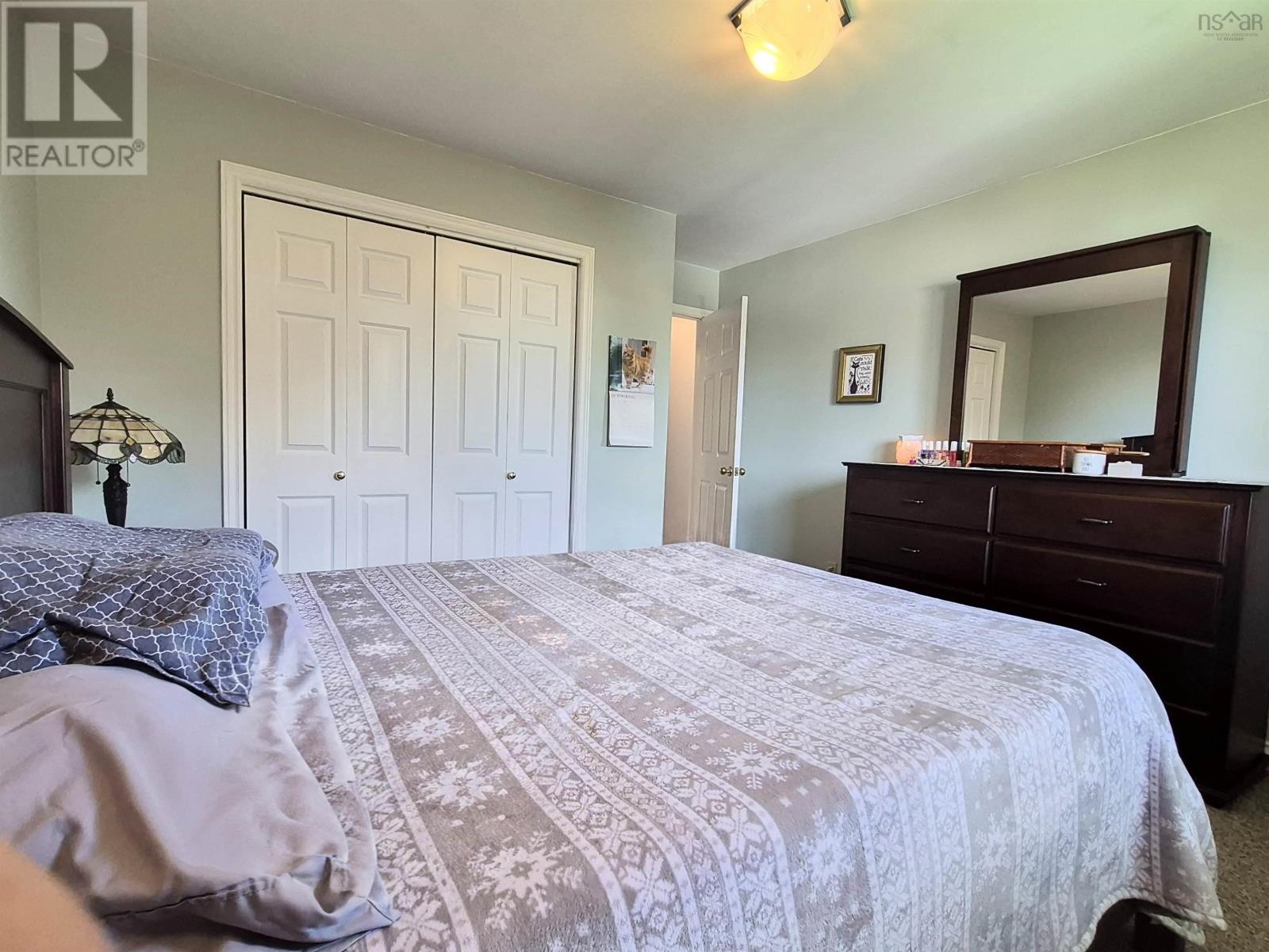 48 Townshend Avenue Property Photo 25