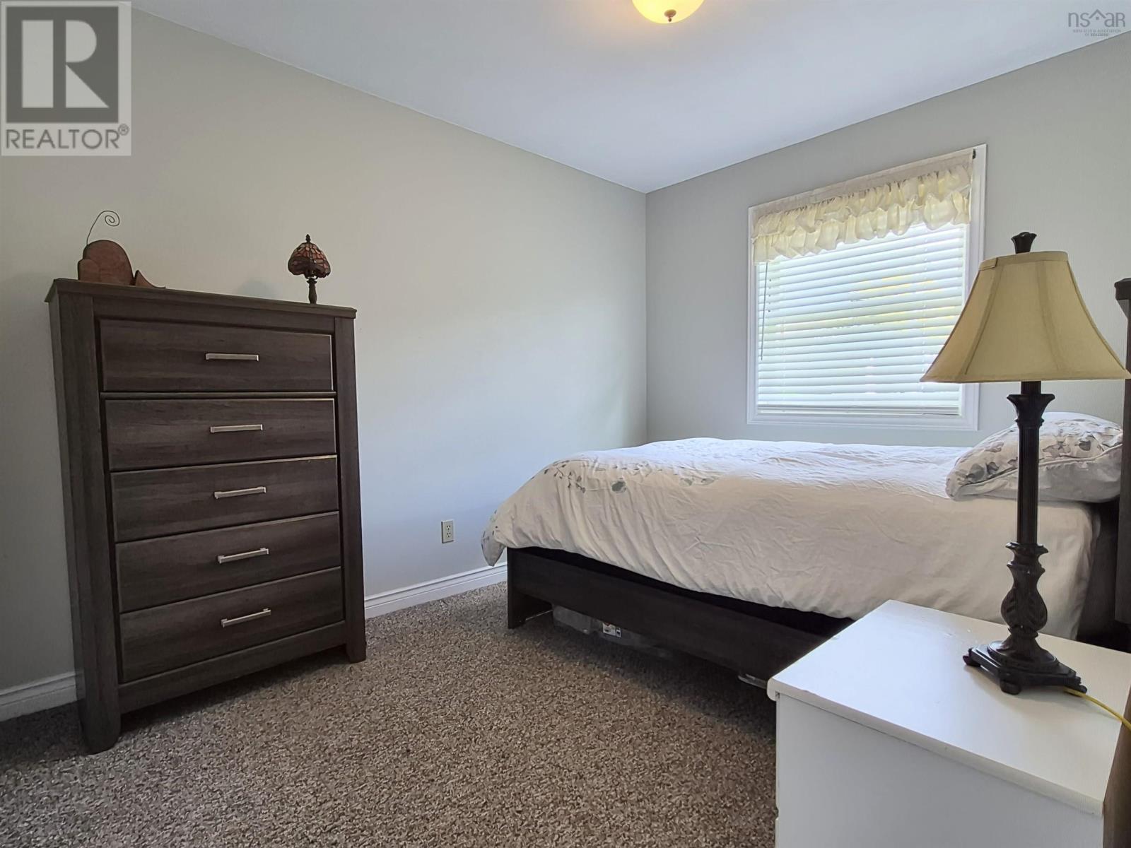 48 Townshend Avenue Property Photo 26