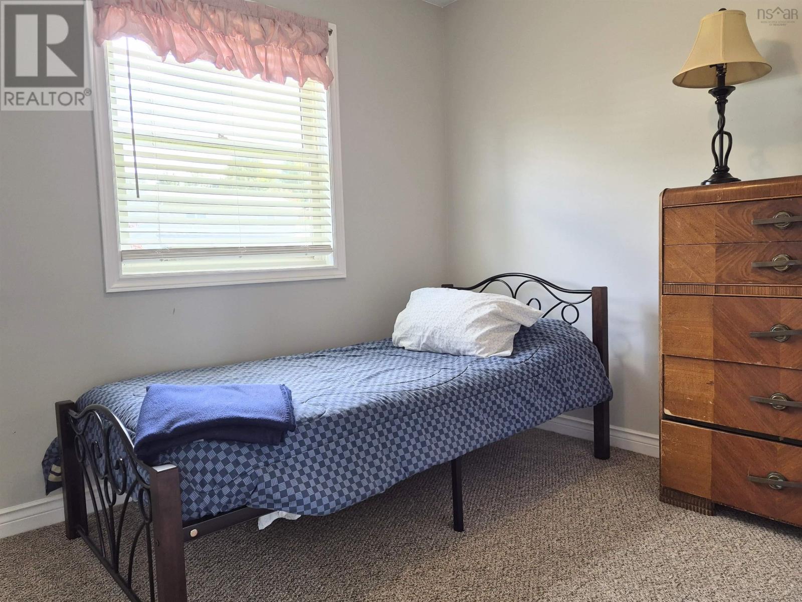 48 Townshend Avenue Property Photo 30