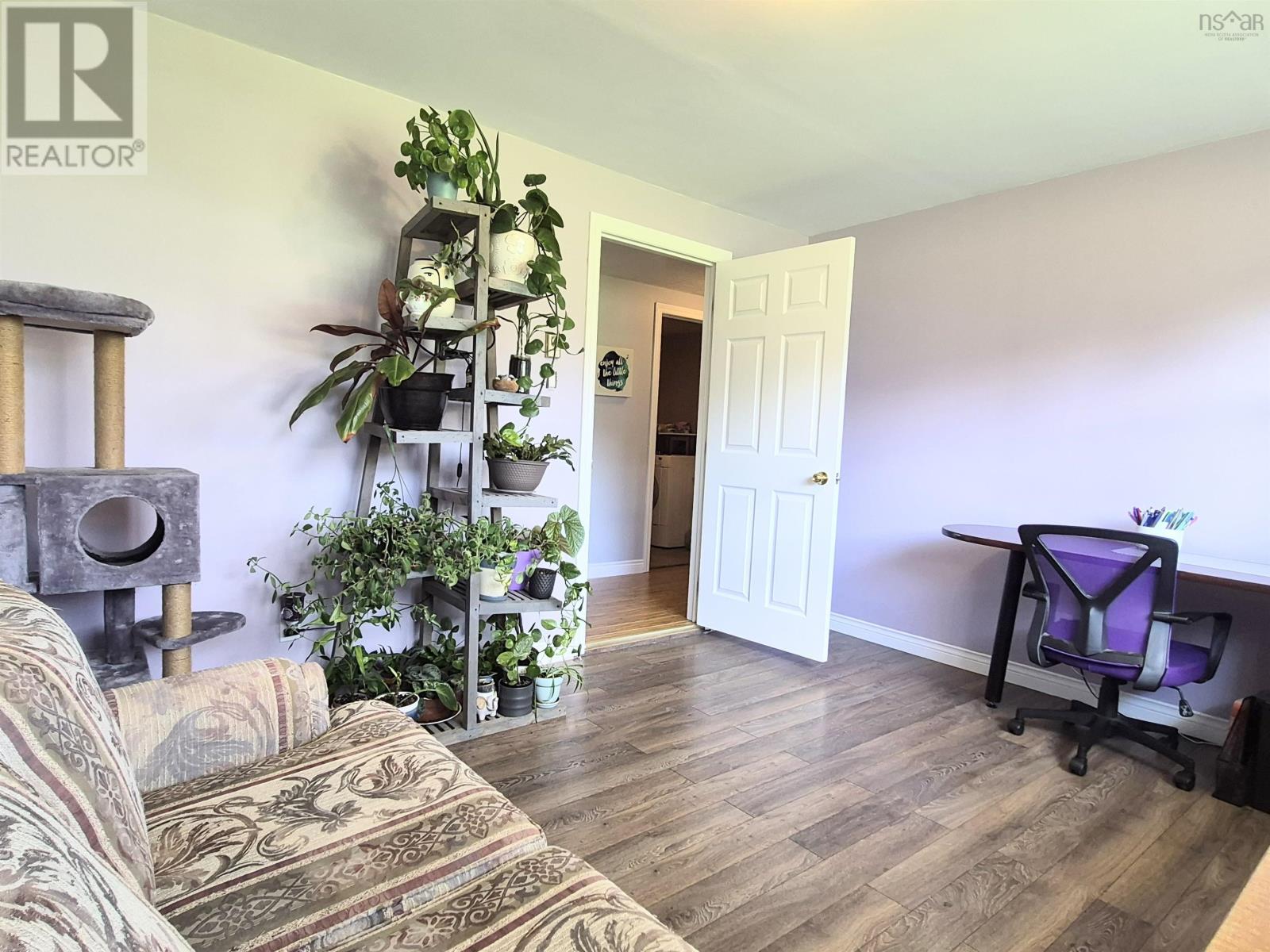48 Townshend Avenue Property Photo 40