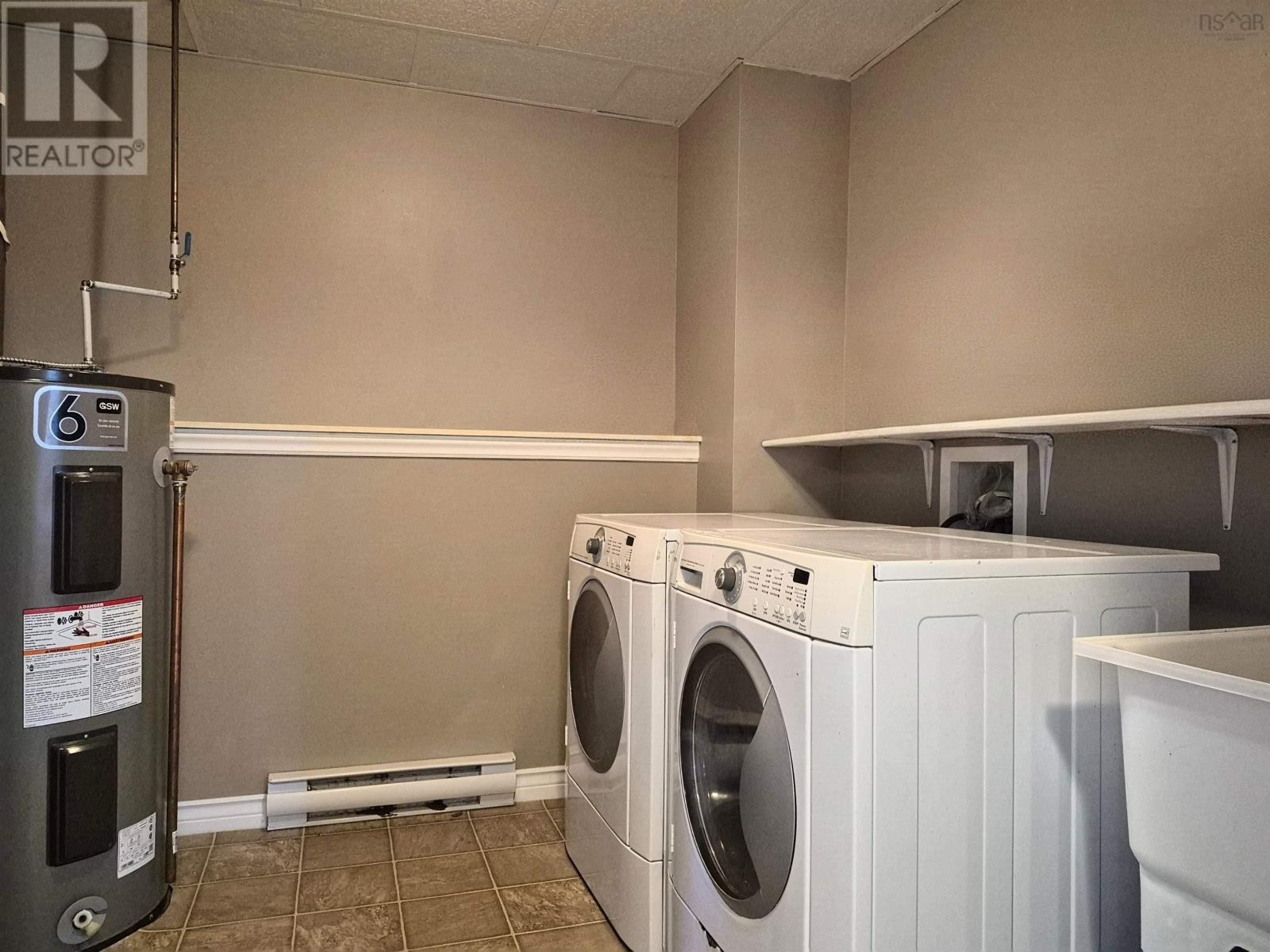 48 Townshend Avenue Property Photo 41