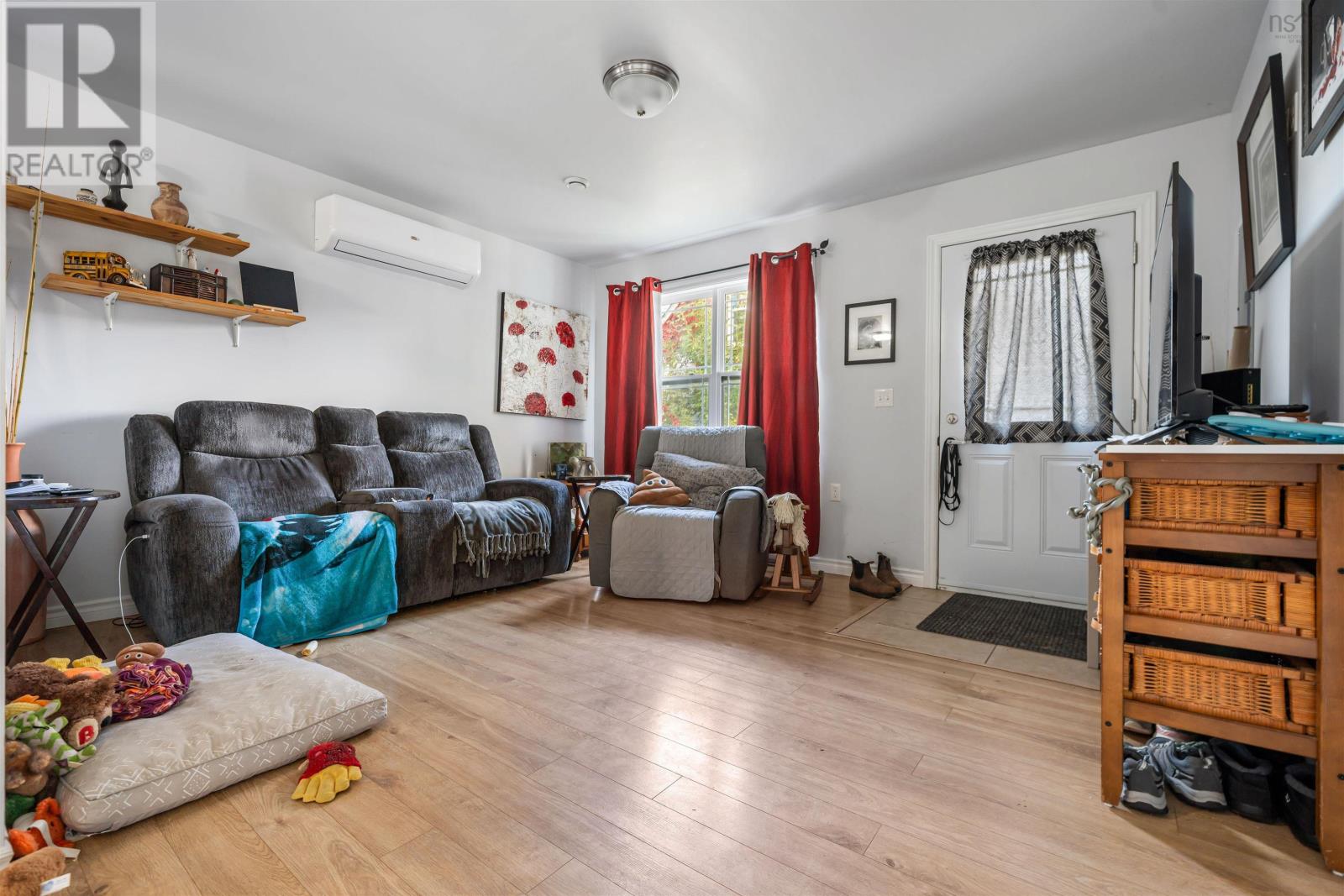 428 Stewart Street Property Photo 15