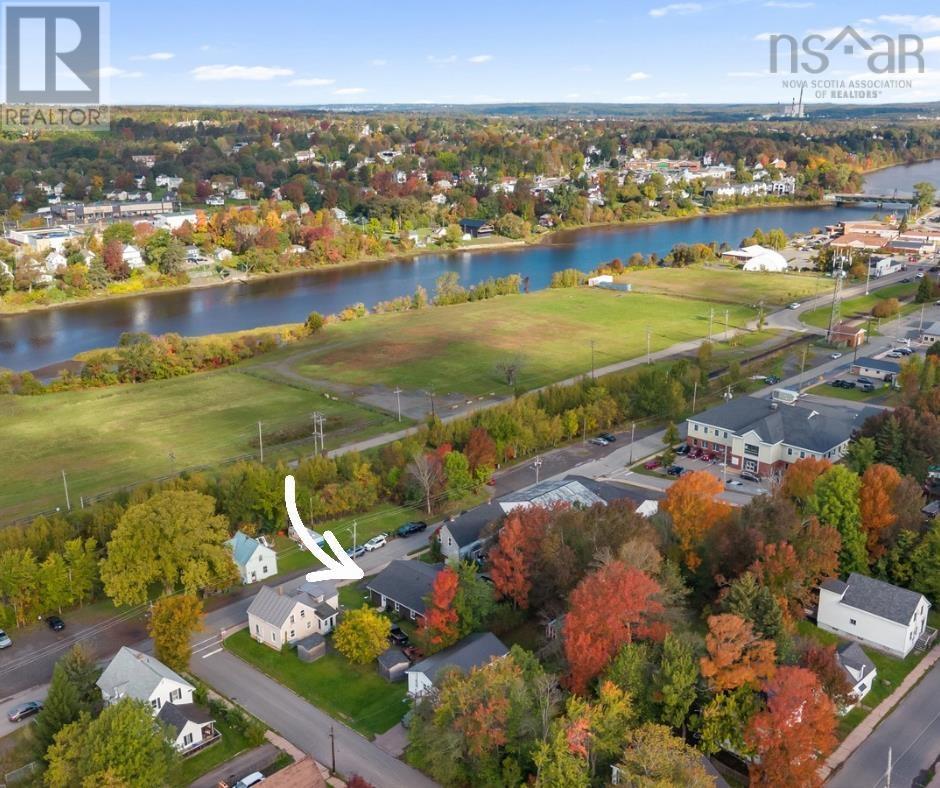 428 Stewart Street Property Photo 16