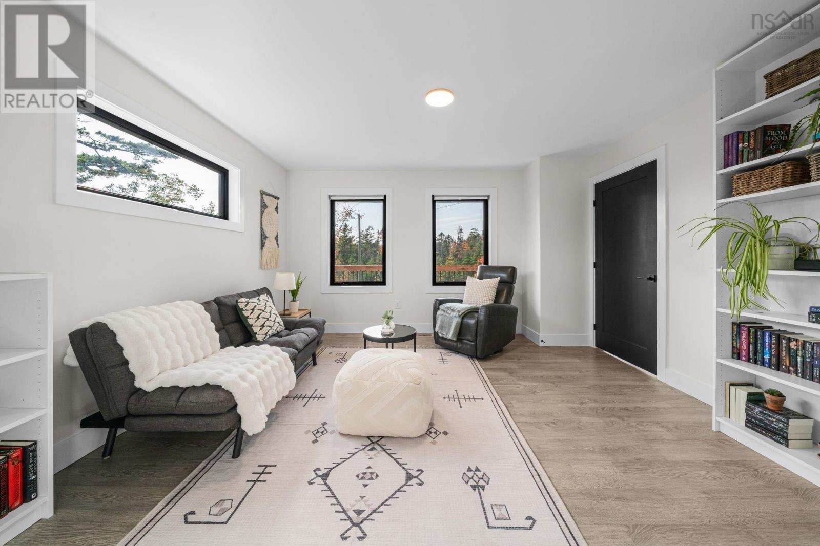 511 Midnight Run Property Photo 8