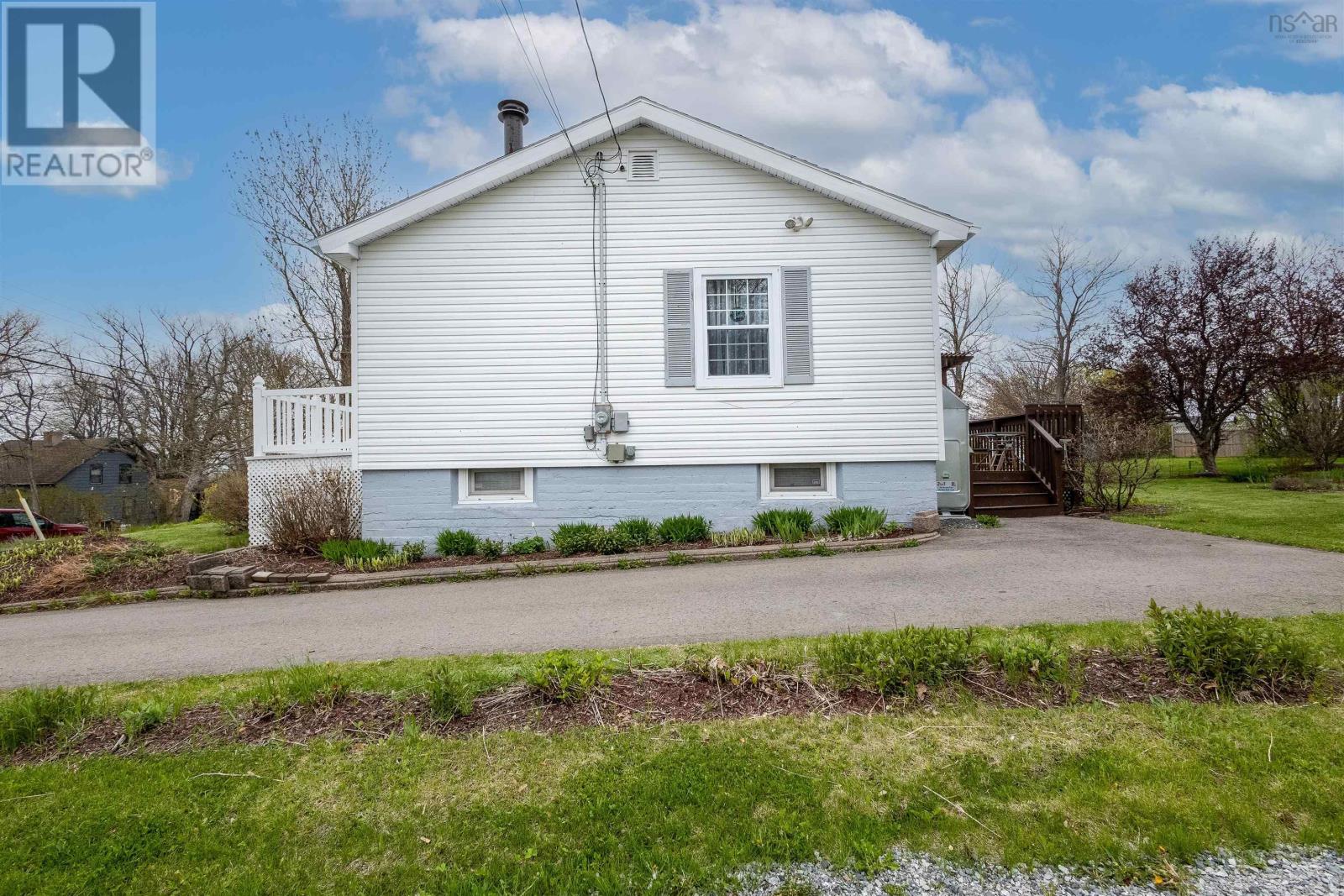 11 Maclean Street Property Photo 4