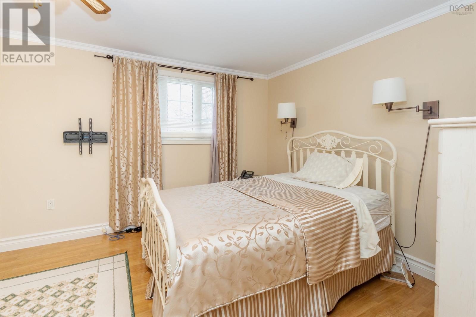 11 Maclean Street Property Photo 22