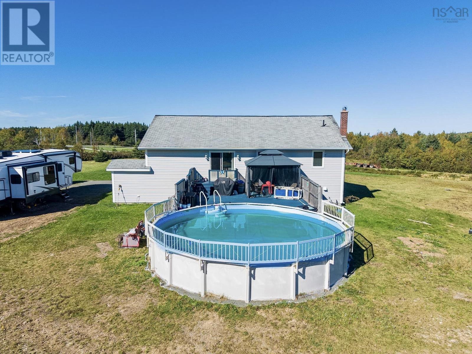 176 Armada Drive Property Photo 3