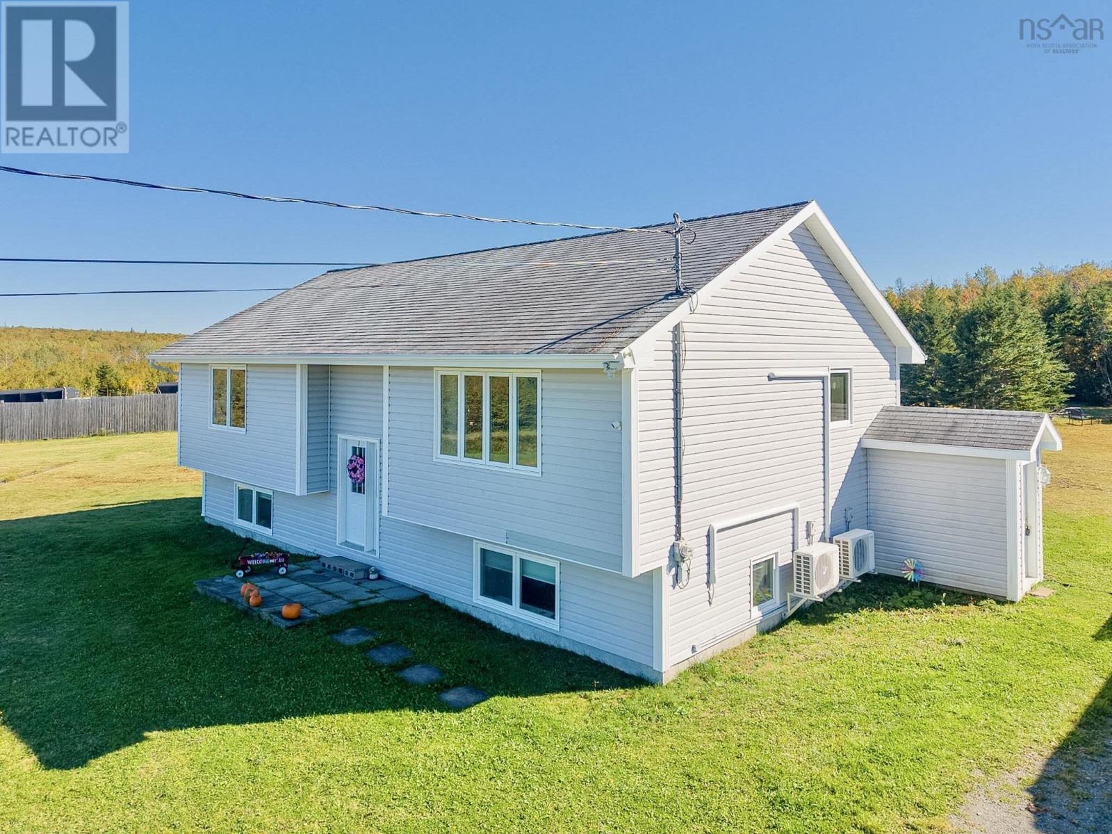 176 Armada Drive Property Photo 4