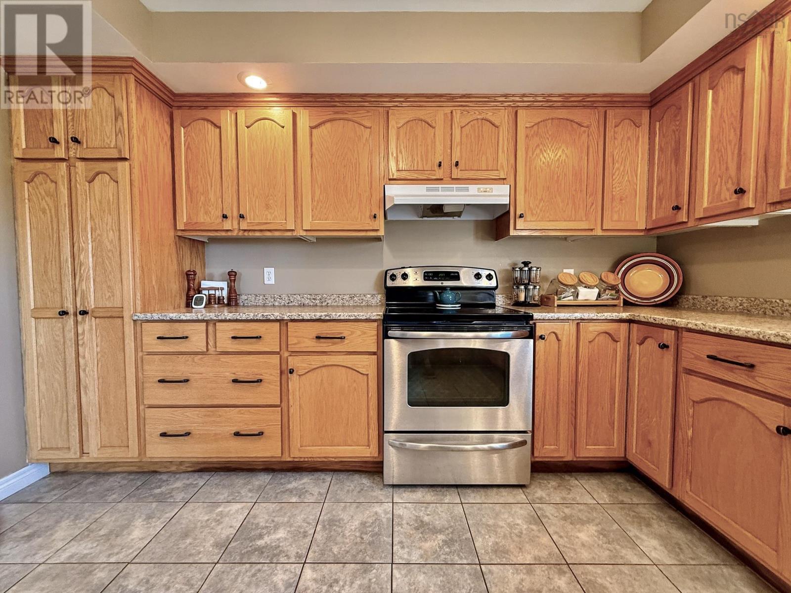 176 Armada Drive Property Photo 16