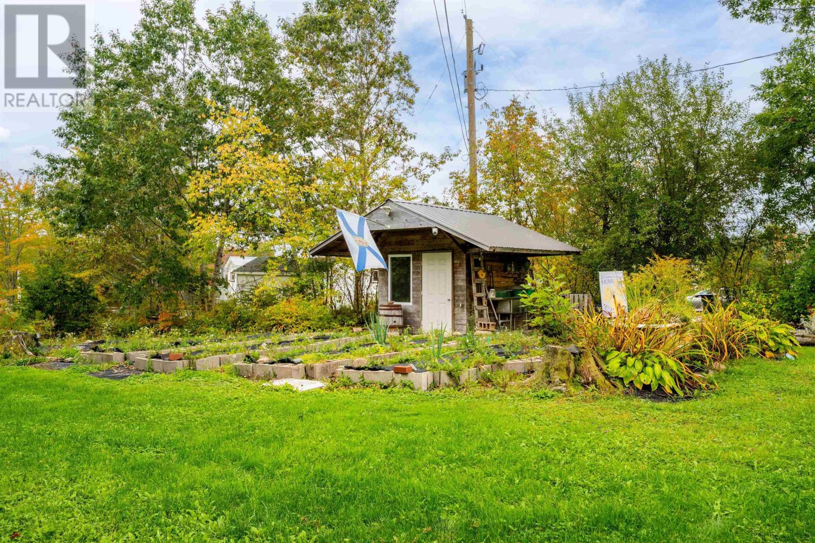 35 Riverside Lane Property Photo 33
