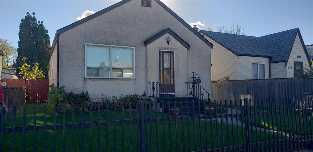 876 William Avenue Property Photo 1