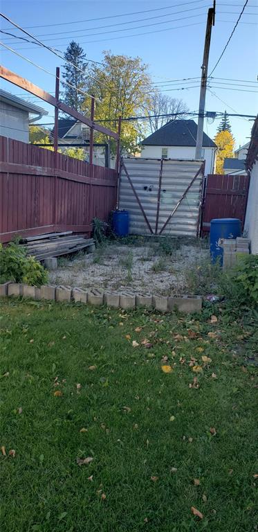 876 William Avenue Property Photo 22