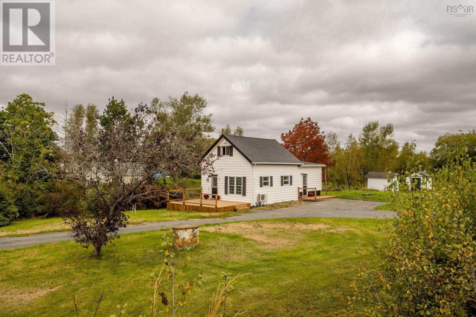 6 Eye Road Property Photo 1