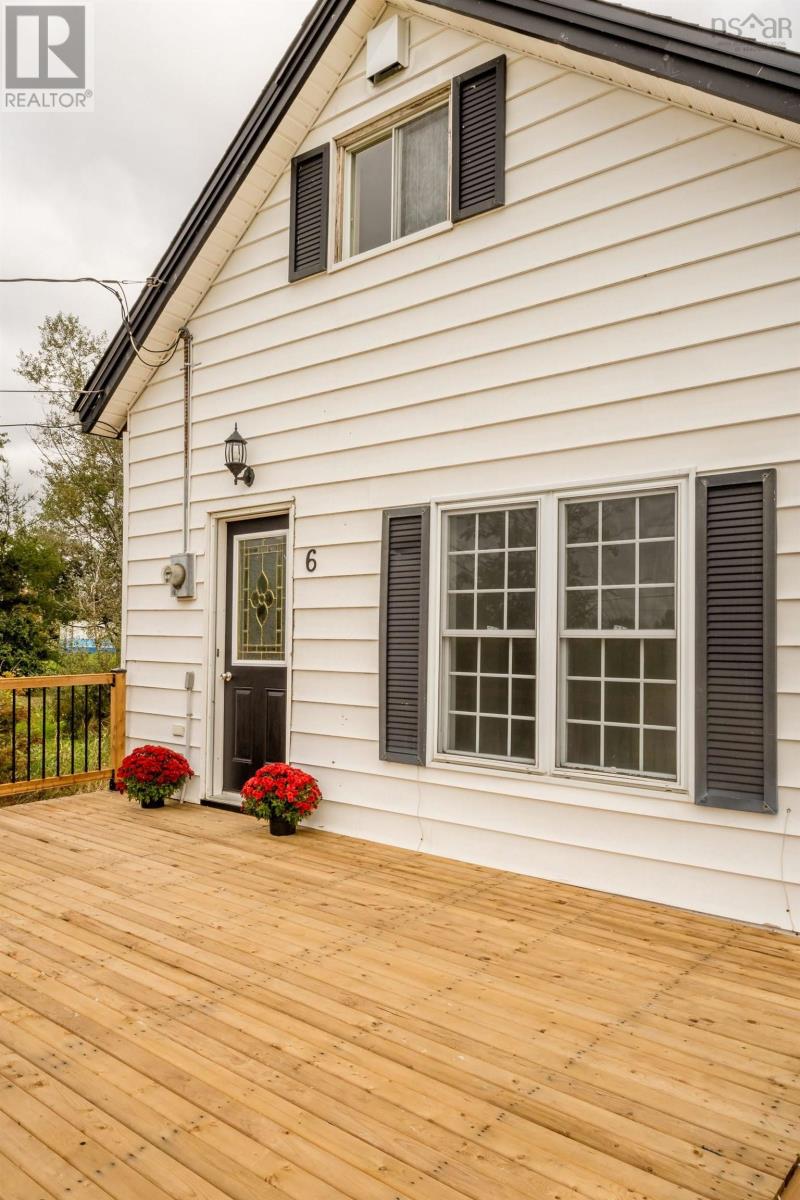 6 Eye Road Property Photo 4