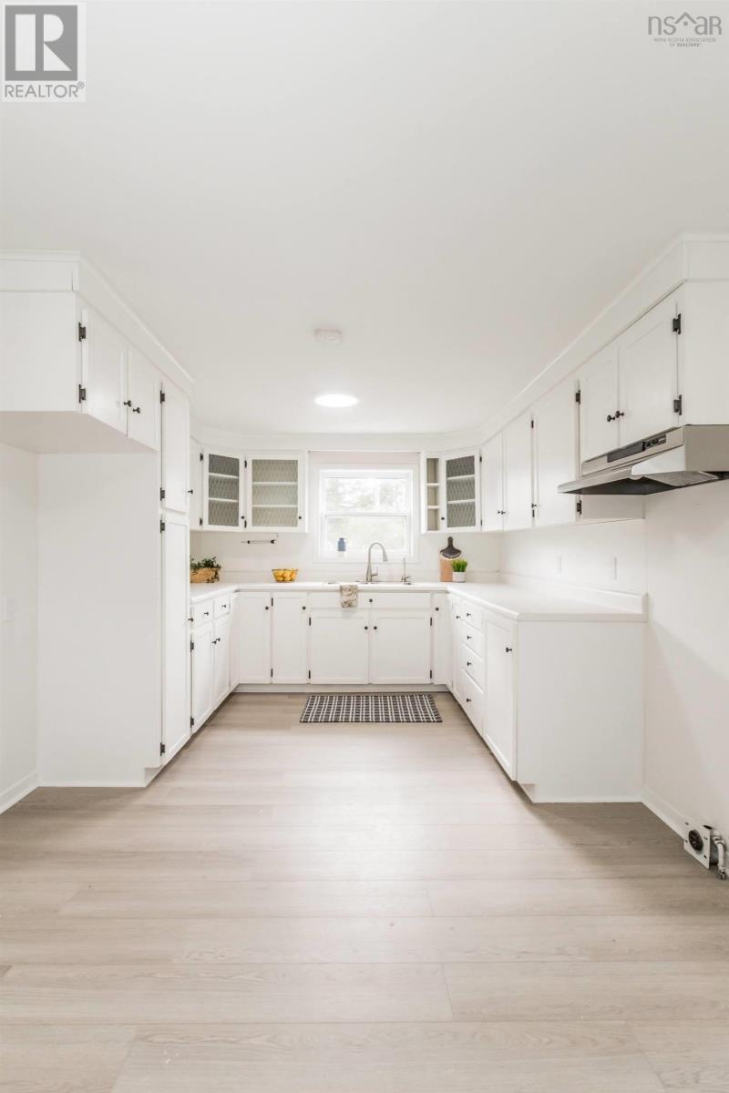 6 Eye Road Property Photo 14