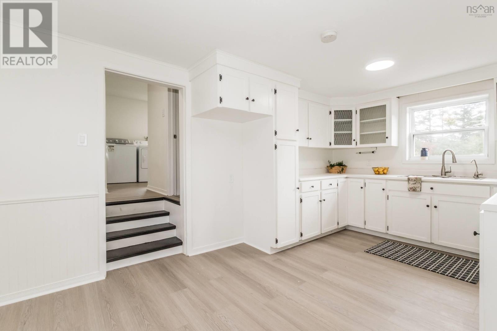 6 Eye Road Property Photo 18