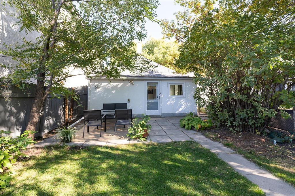 111 Bristol Avenue Property Photo 3