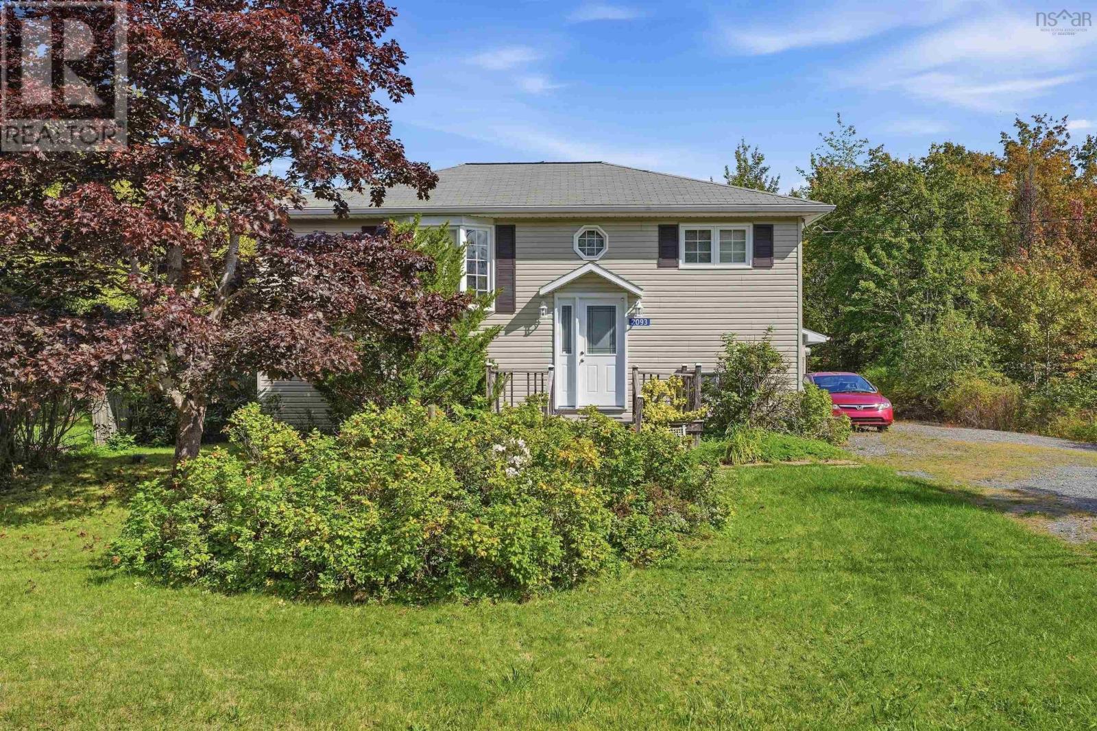 2093 Larry Uteck Boulevard Property Photo 1