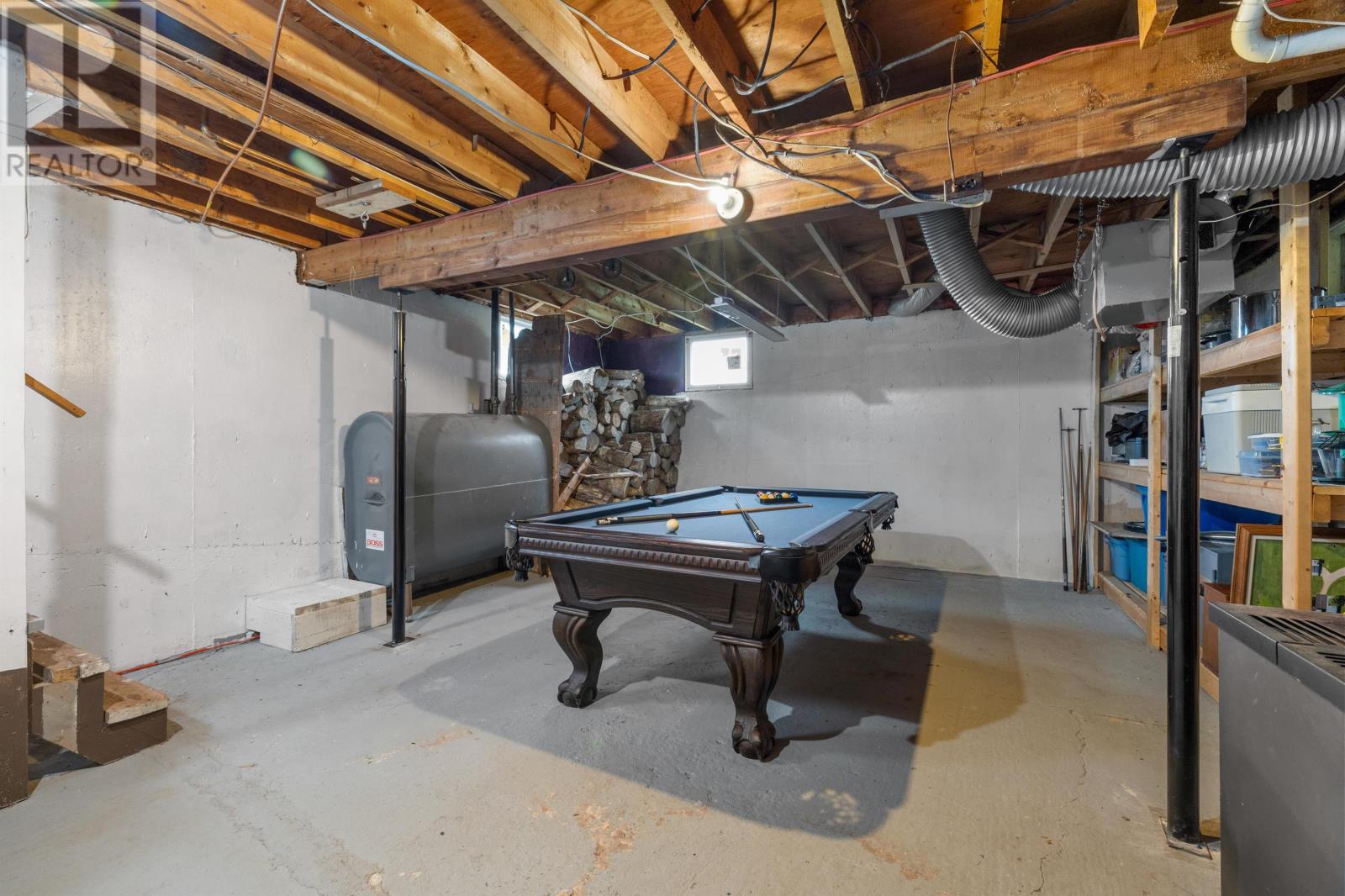 562 East Point Road Property Photo 30