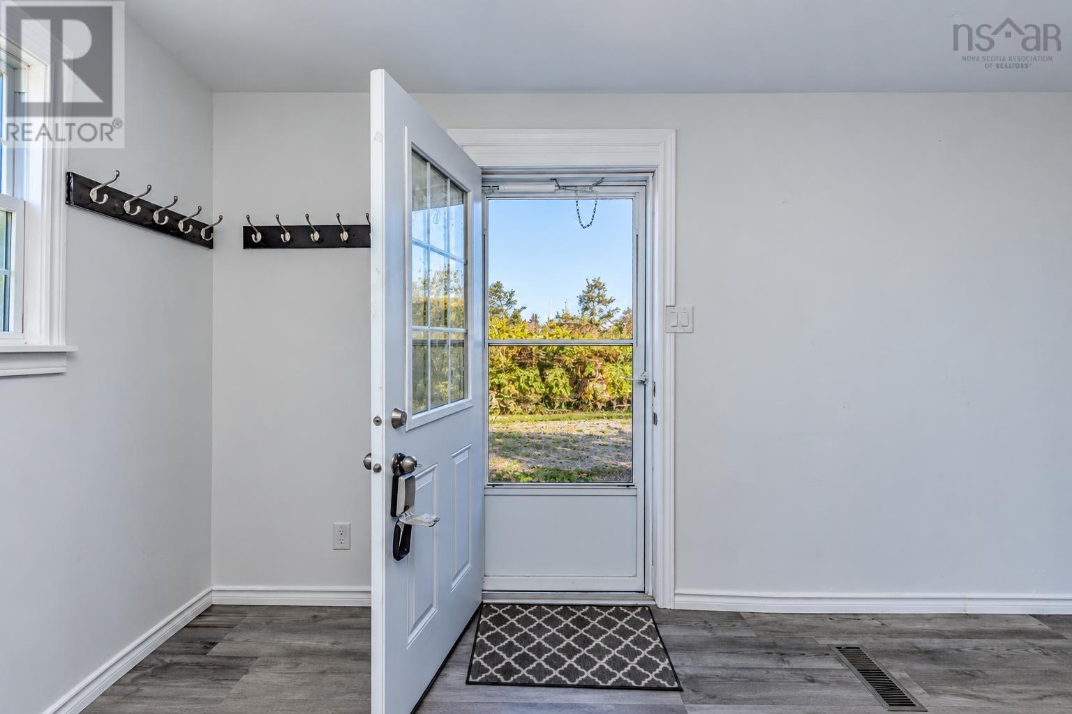 142 Maloney Street Property Photo 3