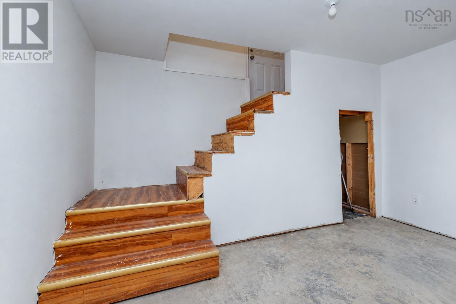 142 Maloney Street Property Photo 16