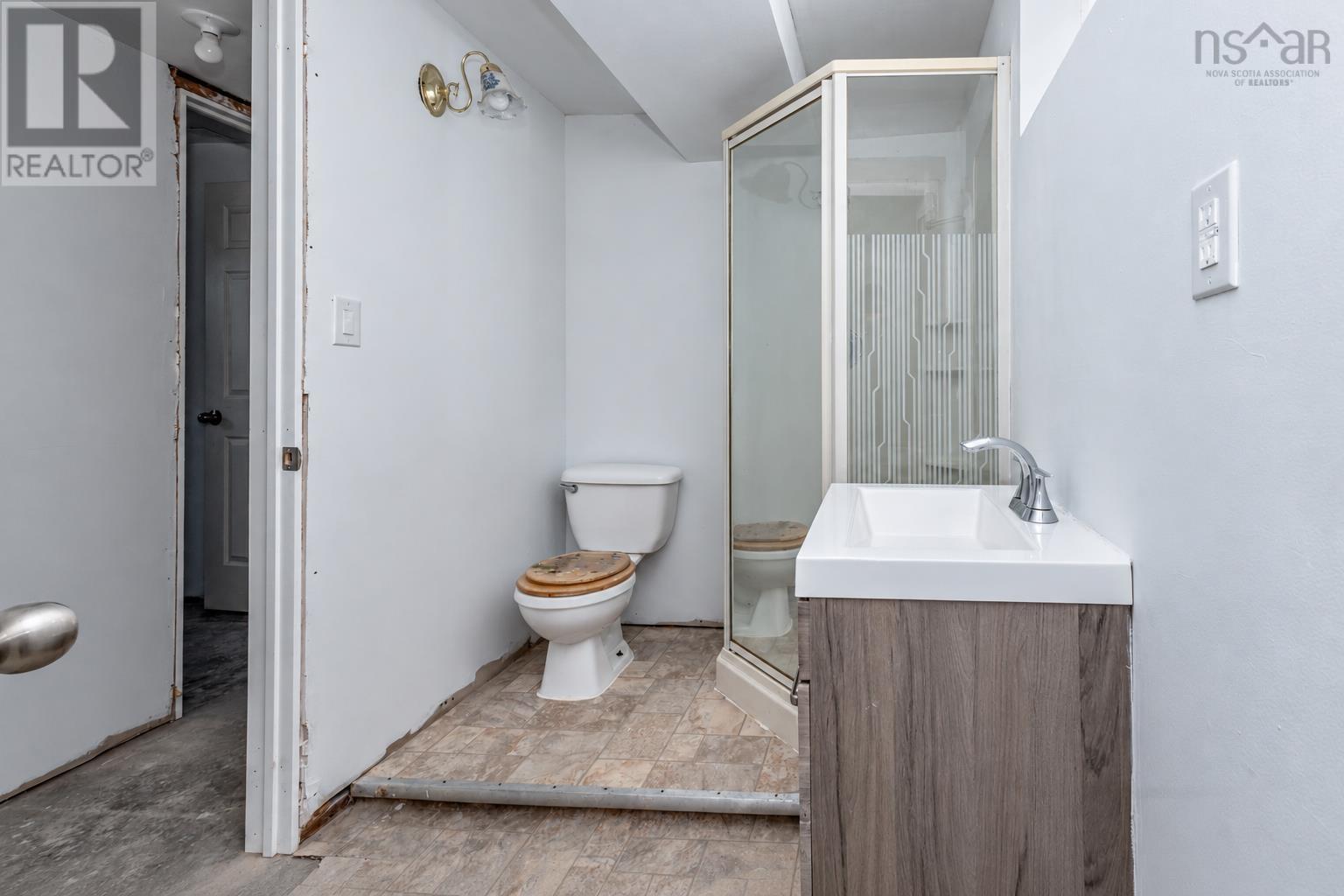 142 Maloney Street Property Photo 18