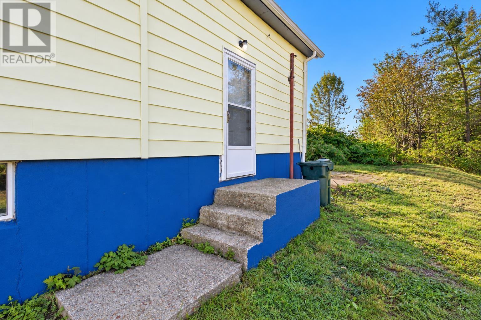 142 Maloney Street Property Photo 25