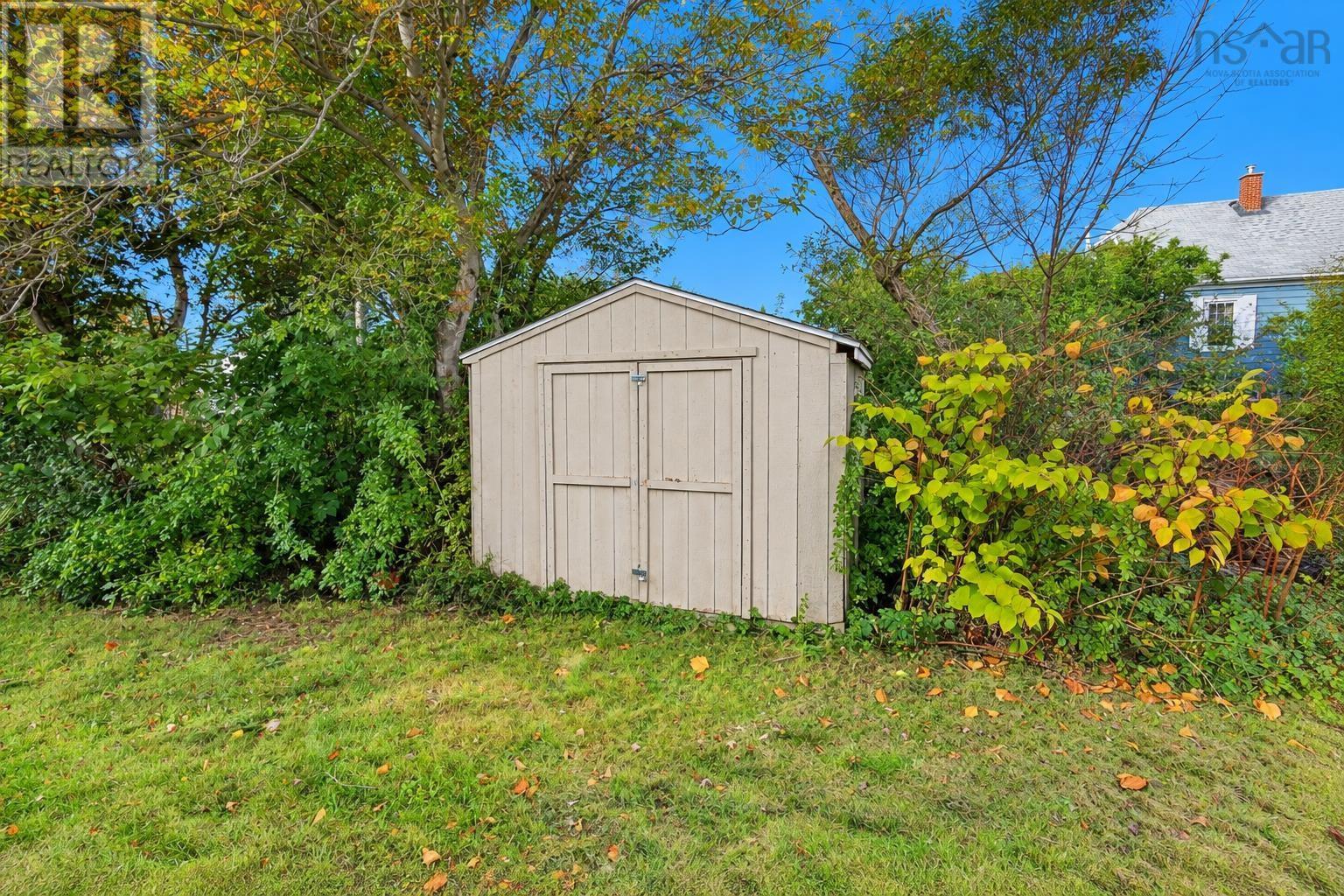 142 Maloney Street Property Photo 28