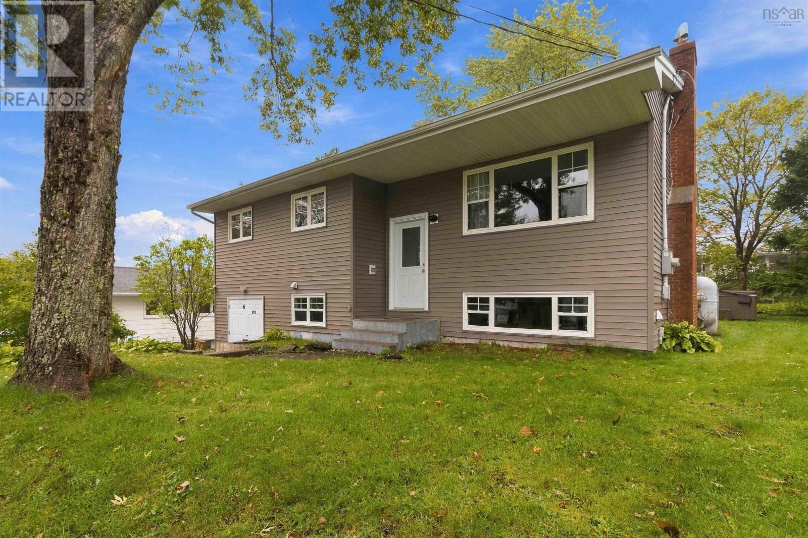 6 Sandra Crt Property Photo 4