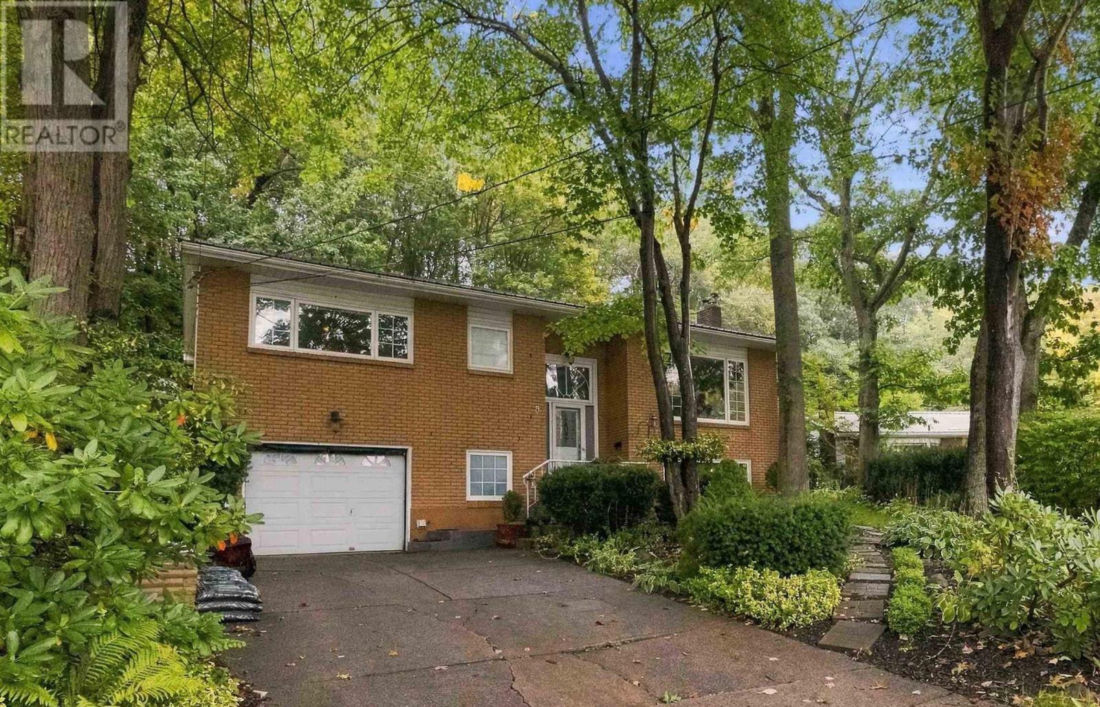 9 Evans Court Property Photo 1