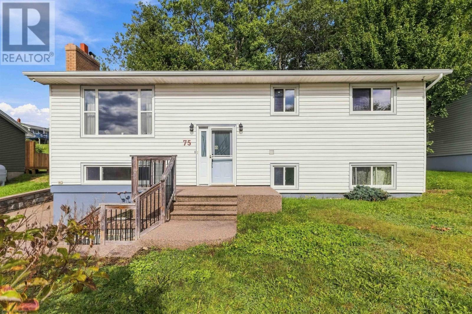 75 Kaye Street Property Photo 2