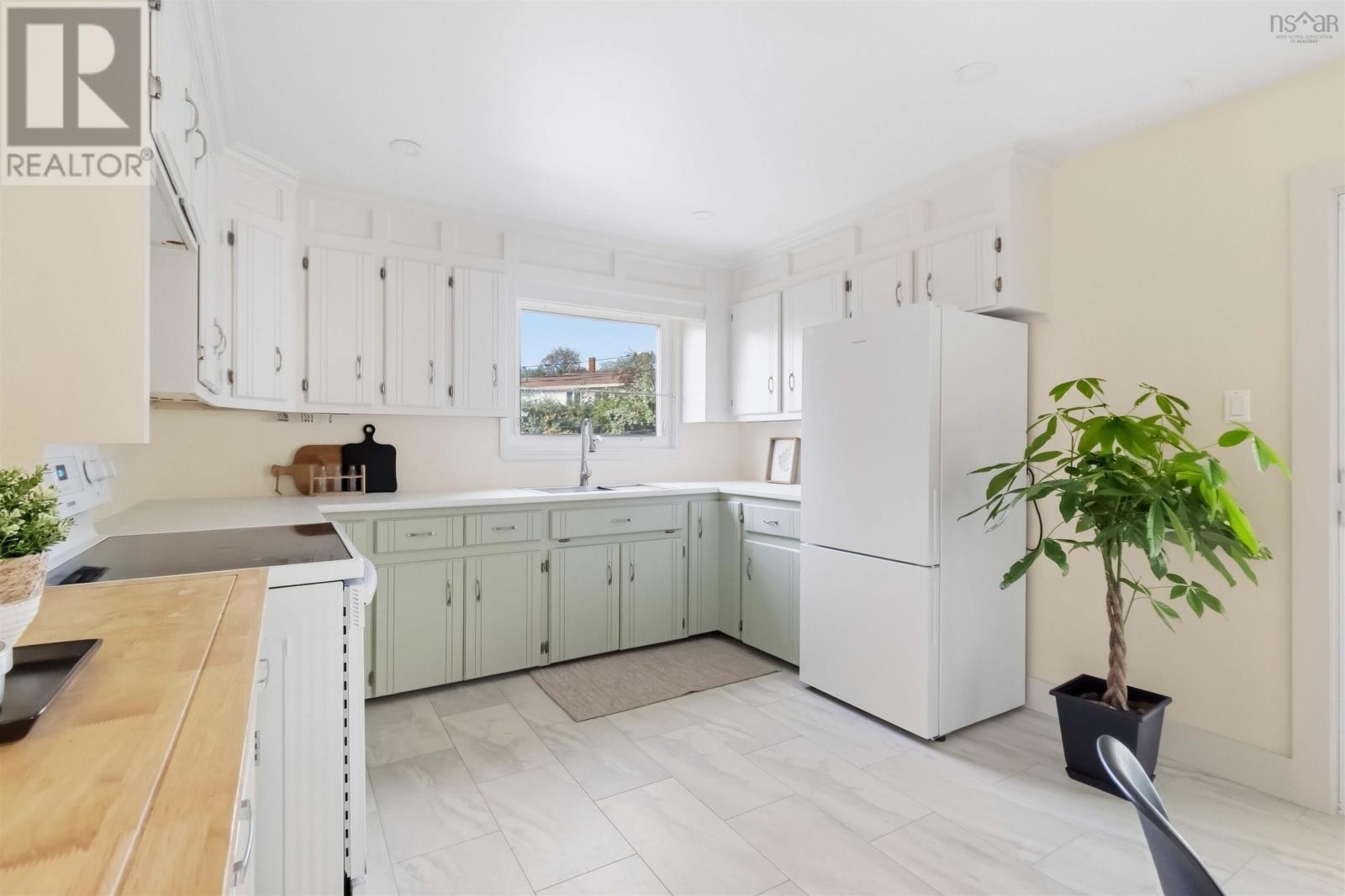 75 Kaye Street Property Photo 8