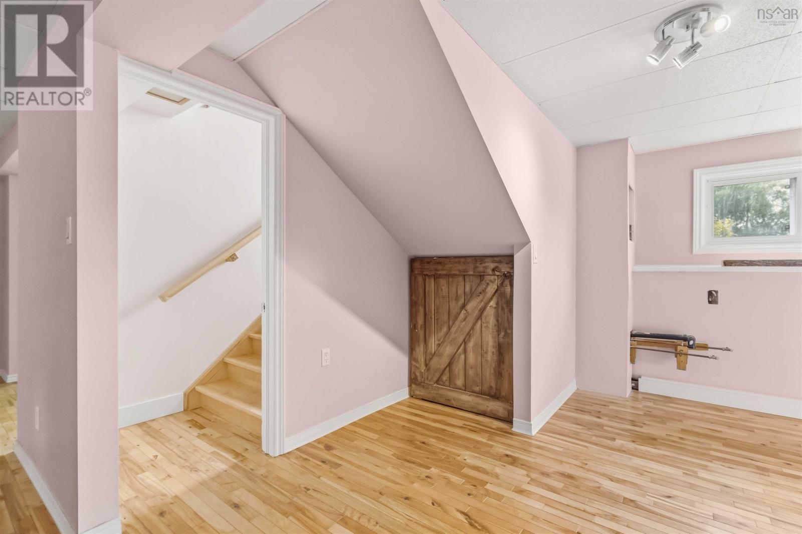 75 Kaye Street Property Photo 12