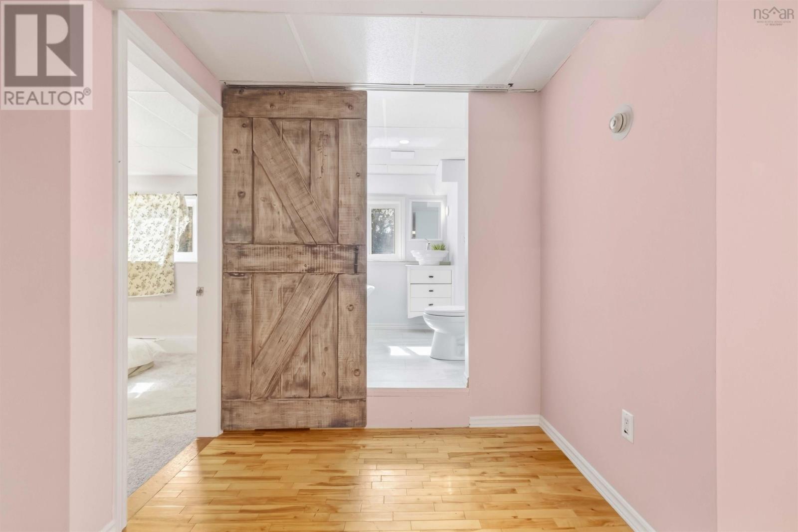 75 Kaye Street Property Photo 24