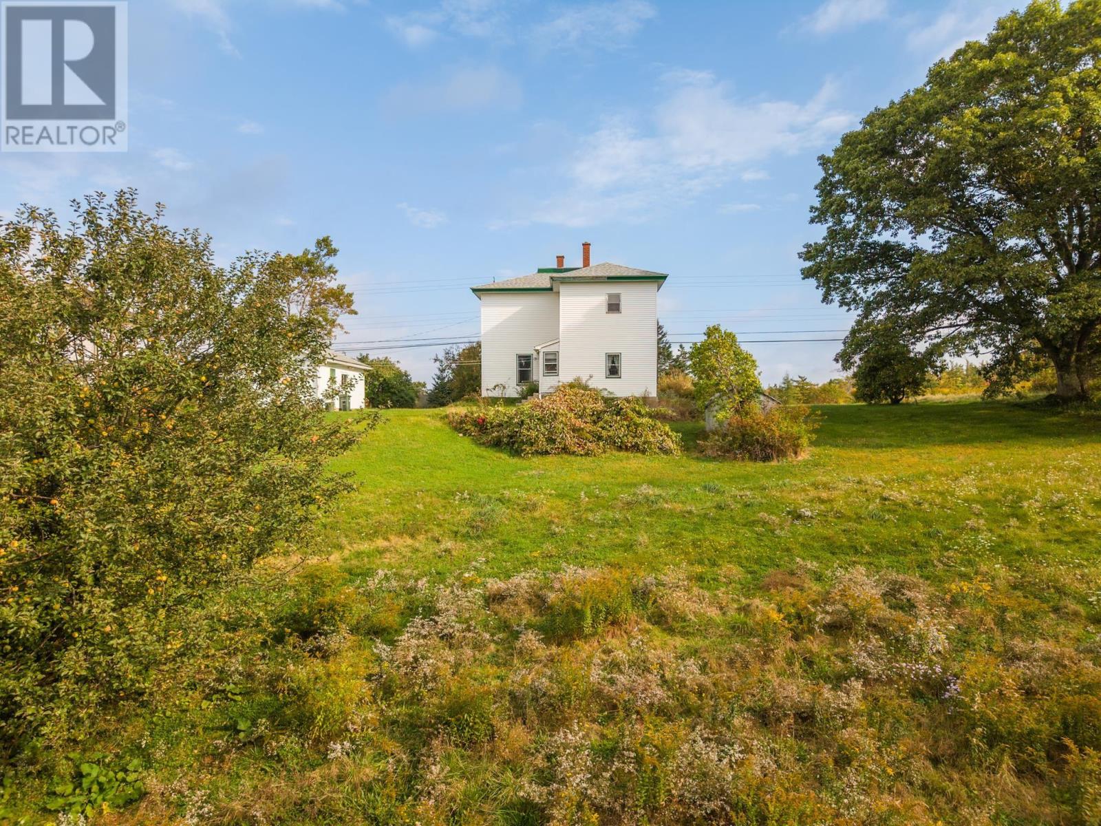 212 Highway 203 Property Photo 6