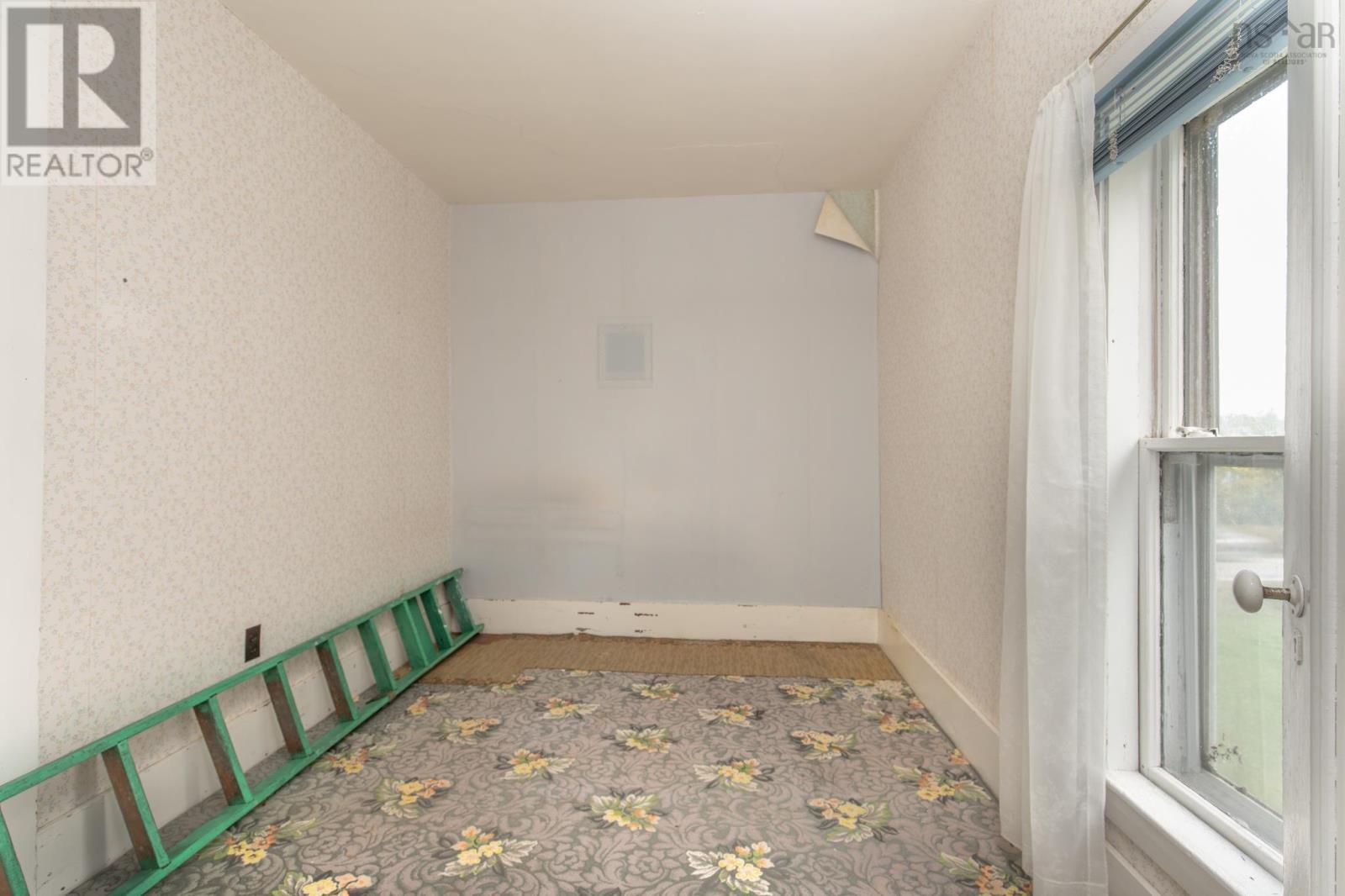 212 Highway 203 Property Photo 28
