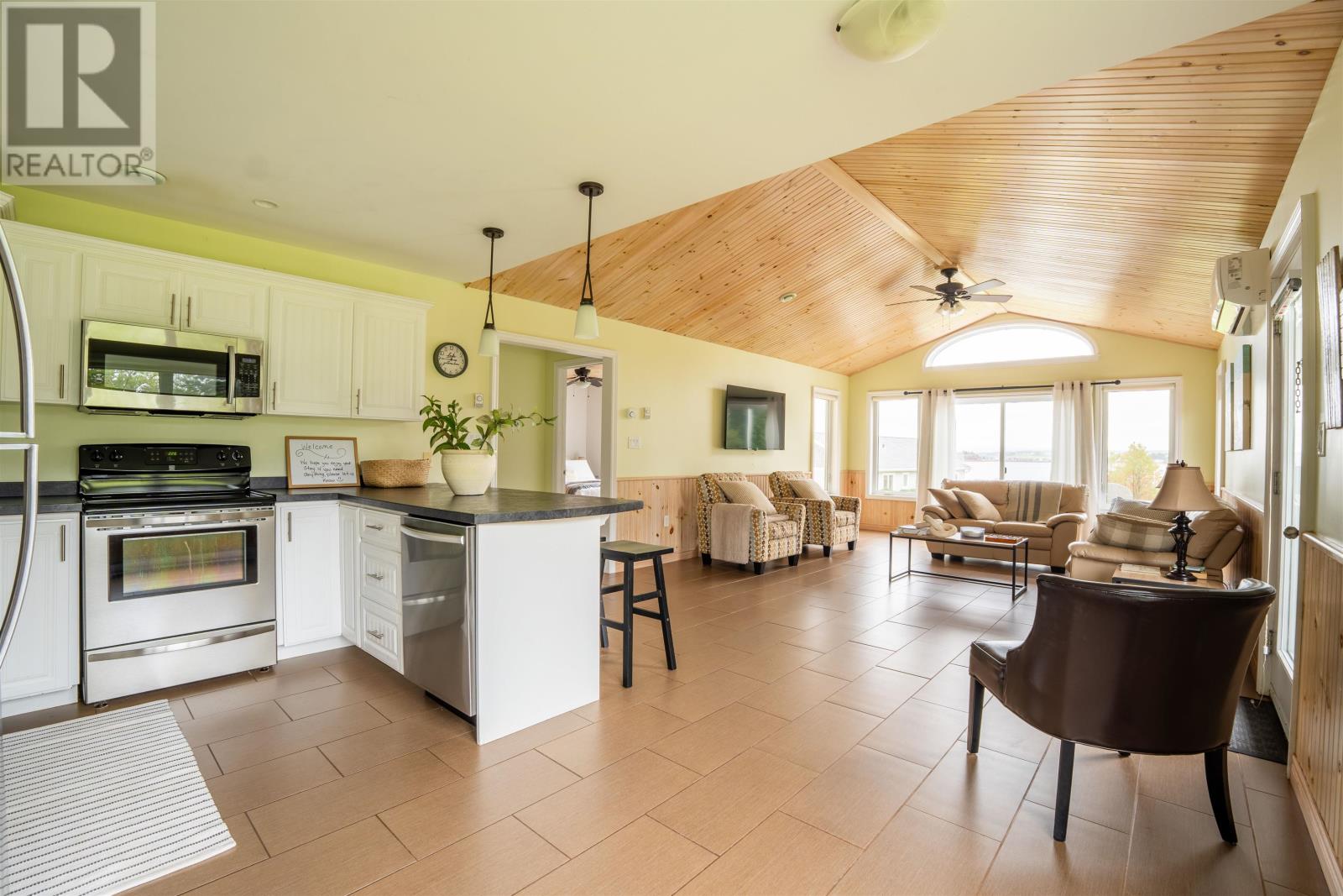25 Burns Avenue Property Photo 13