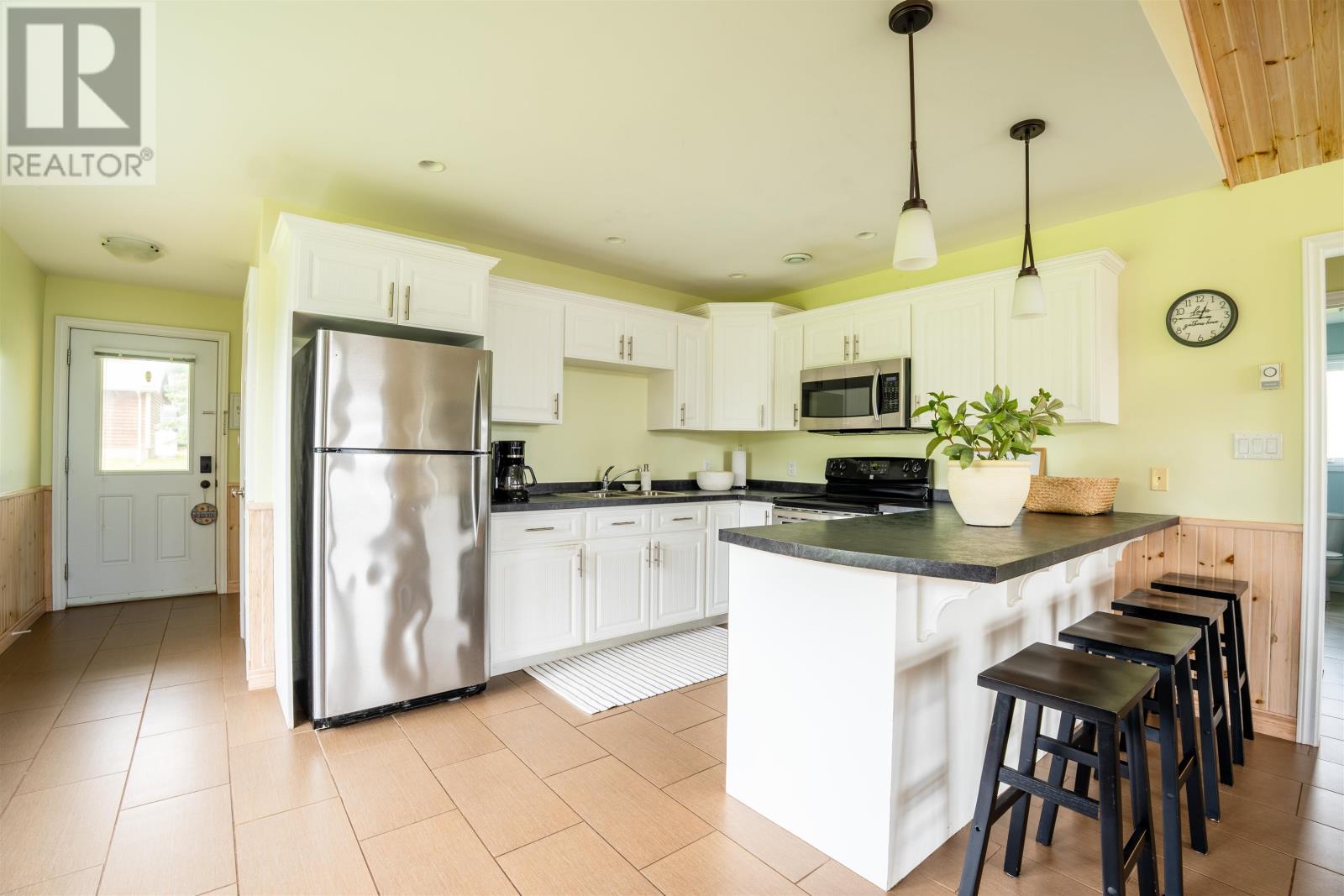 25 Burns Avenue Property Photo 14