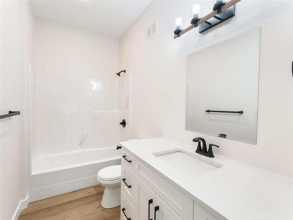 15 Everwood Crescent Property Photo 23