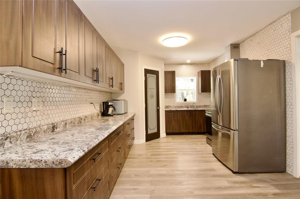 211 Saskatoon Drive Property Photo 7