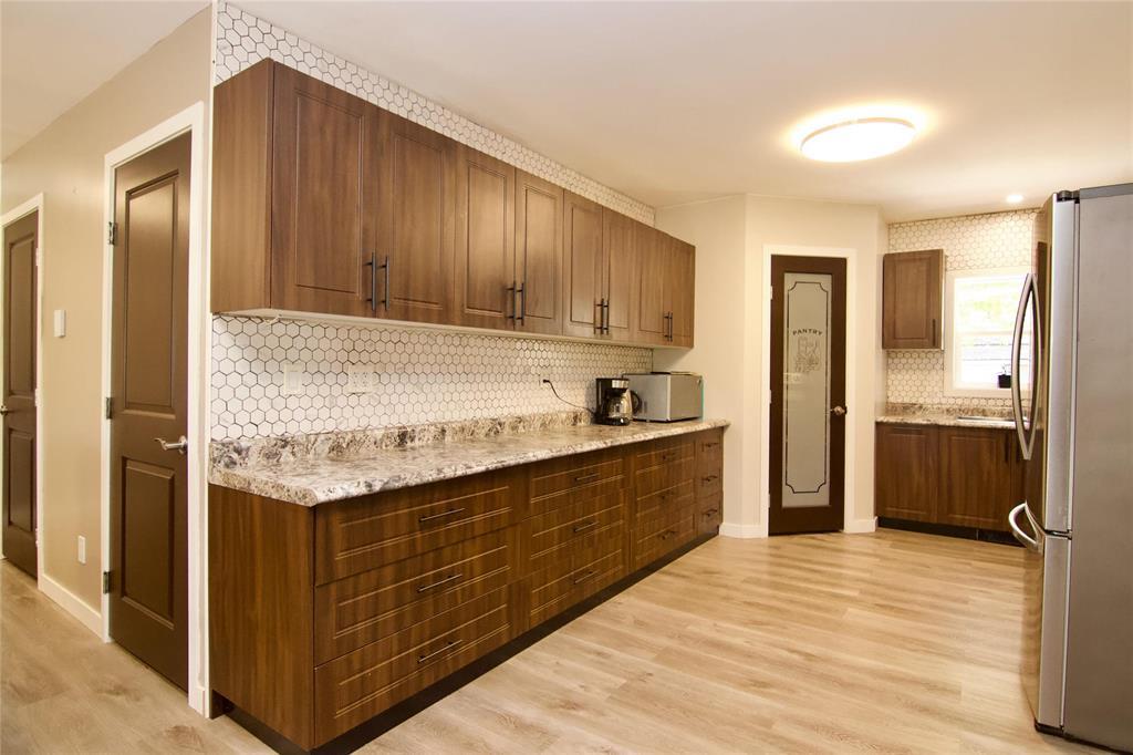 211 Saskatoon Drive Property Photo 8